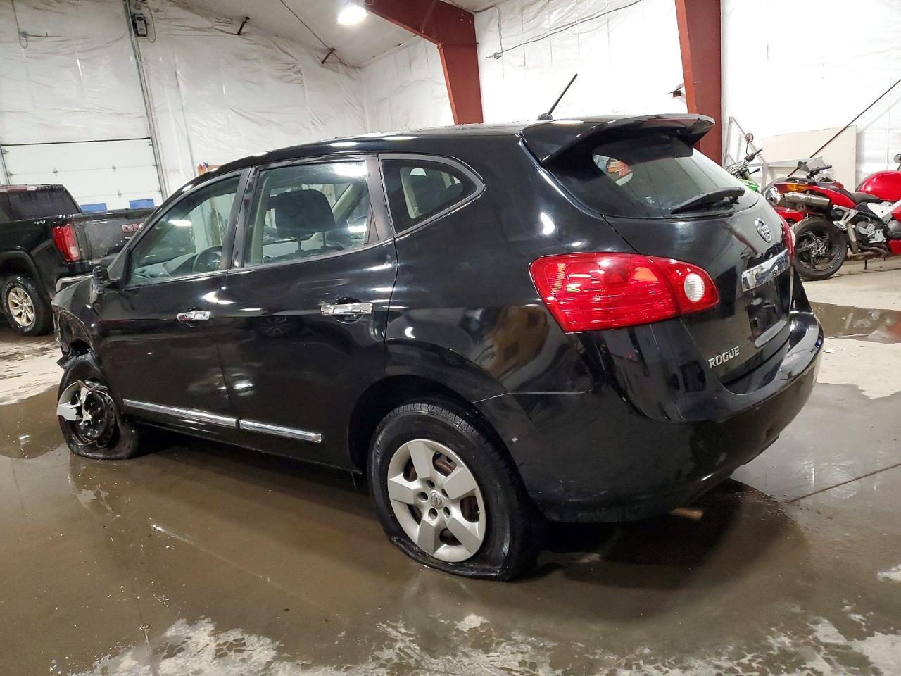 2013 Nissan Rogue S - Image 2