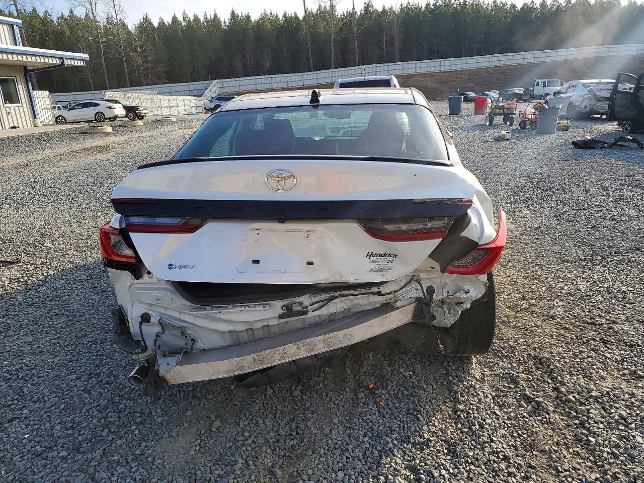 2025 Toyota Camry Xse - Image 6