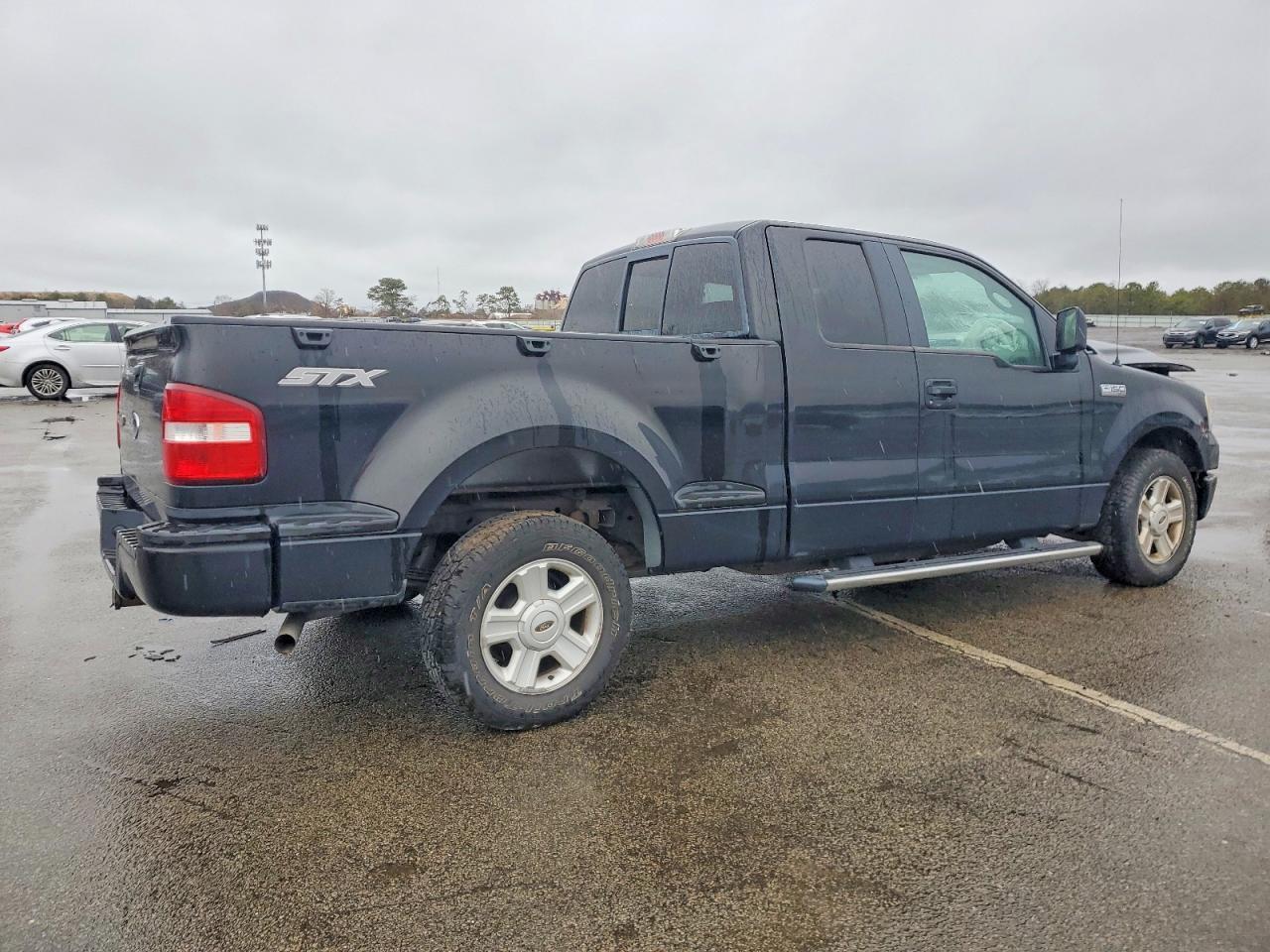 2005 Ford F150 - Фото 3