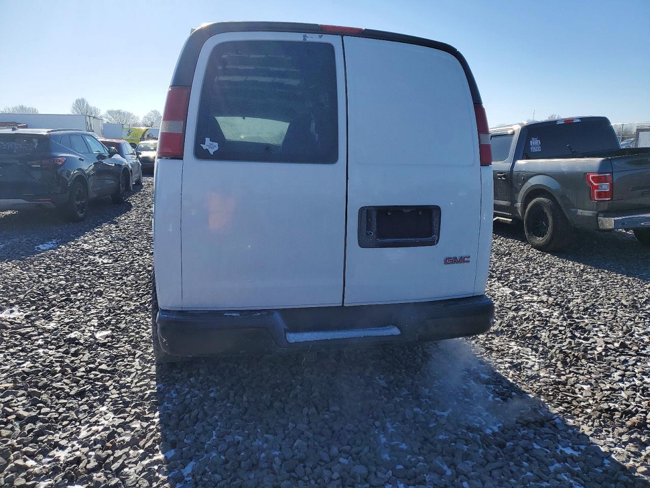2004 GMC Savana G3500 Delivery Van - Фото 6