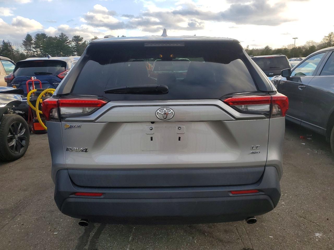 2021 Toyota Rav4 Le - Image 6