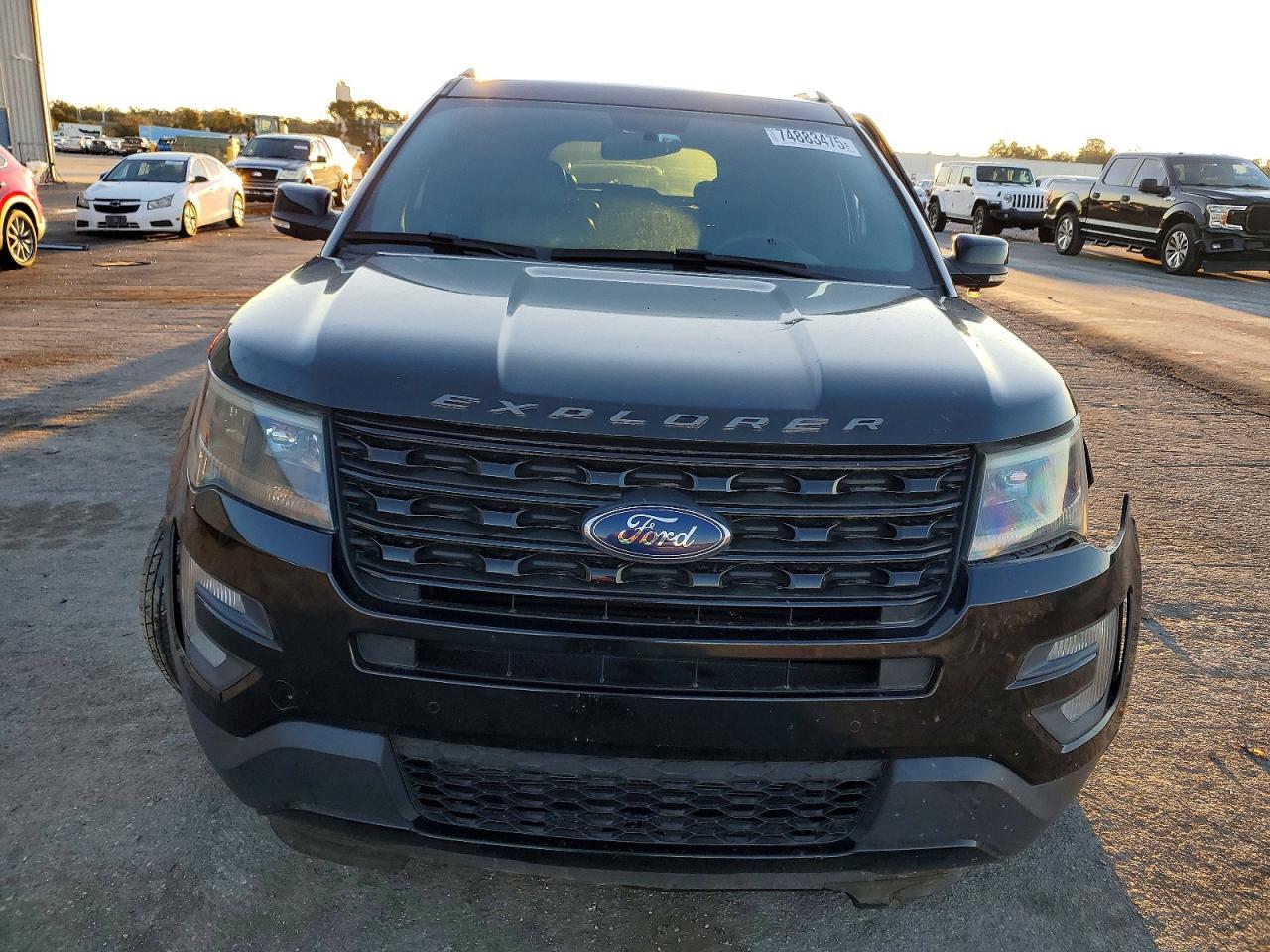 2017 Ford Explorer Sport - Image 5