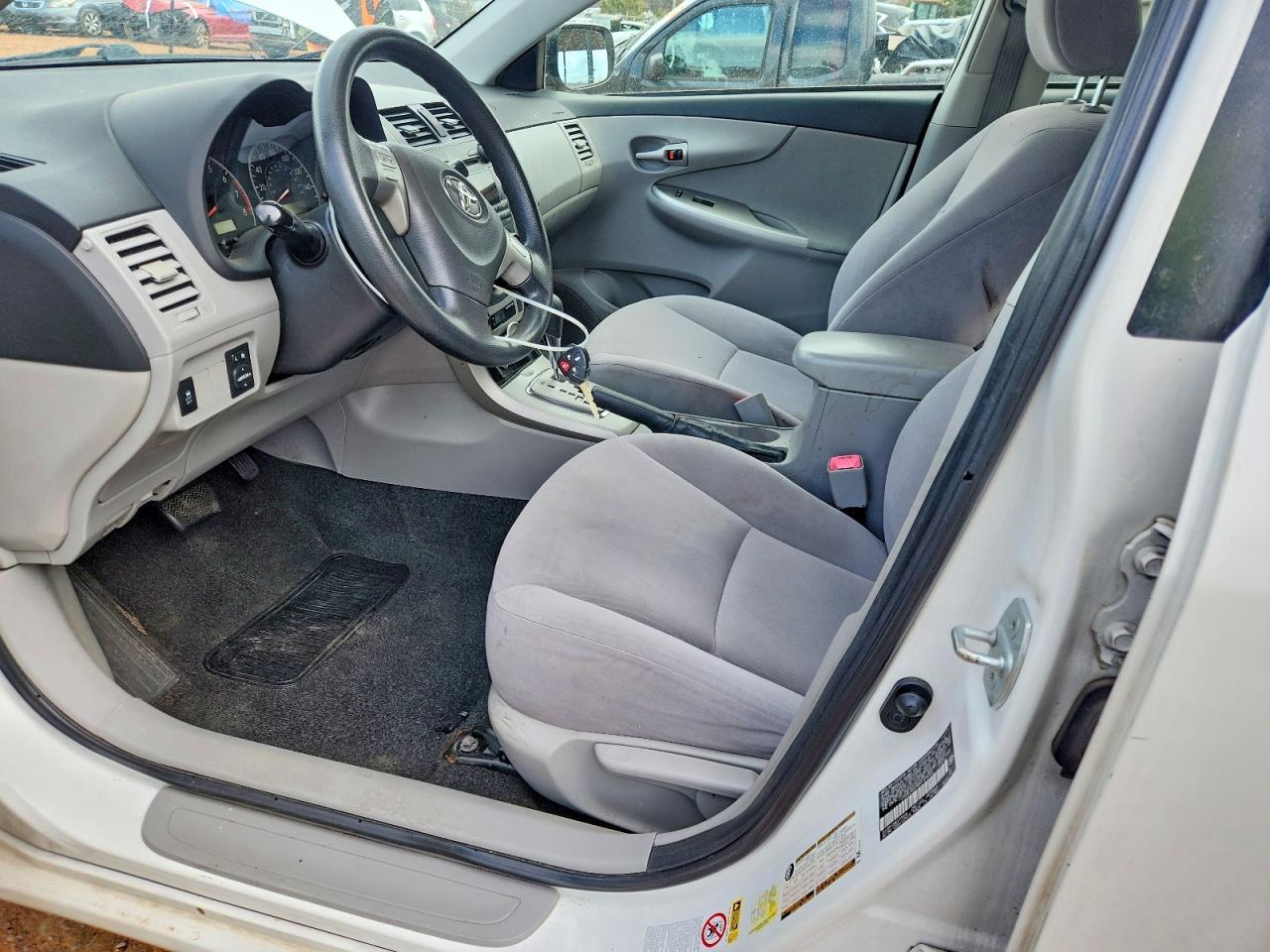 2011 Toyota Corolla Le - Фото 7