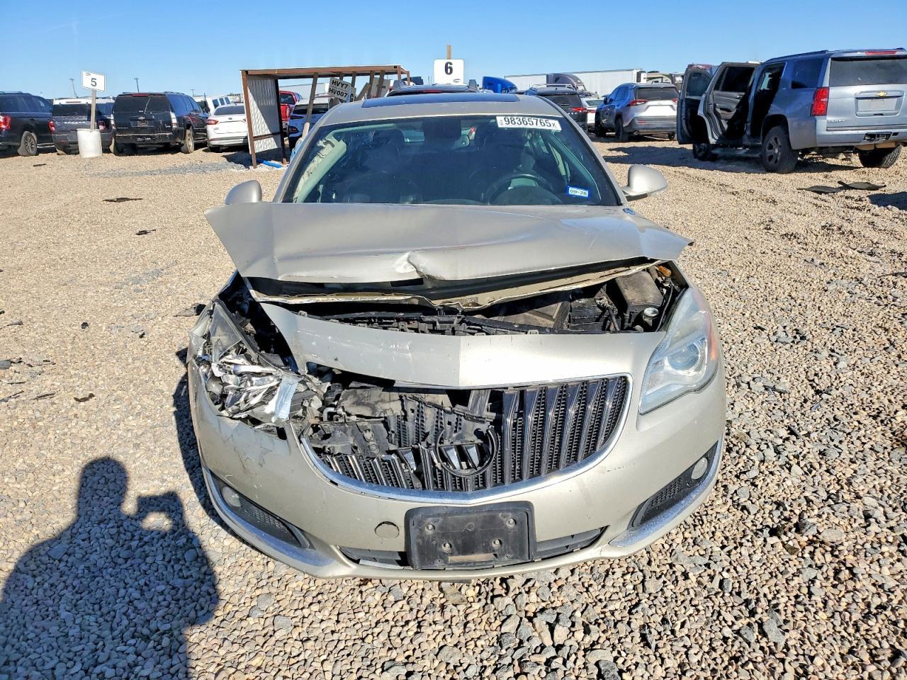 2014 Buick Regal - Image 5