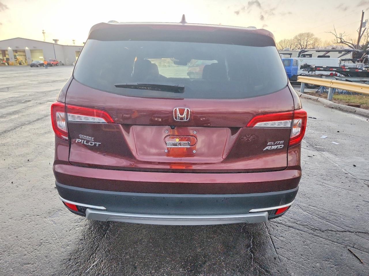 2022 Honda Pilot Elite - Image 6