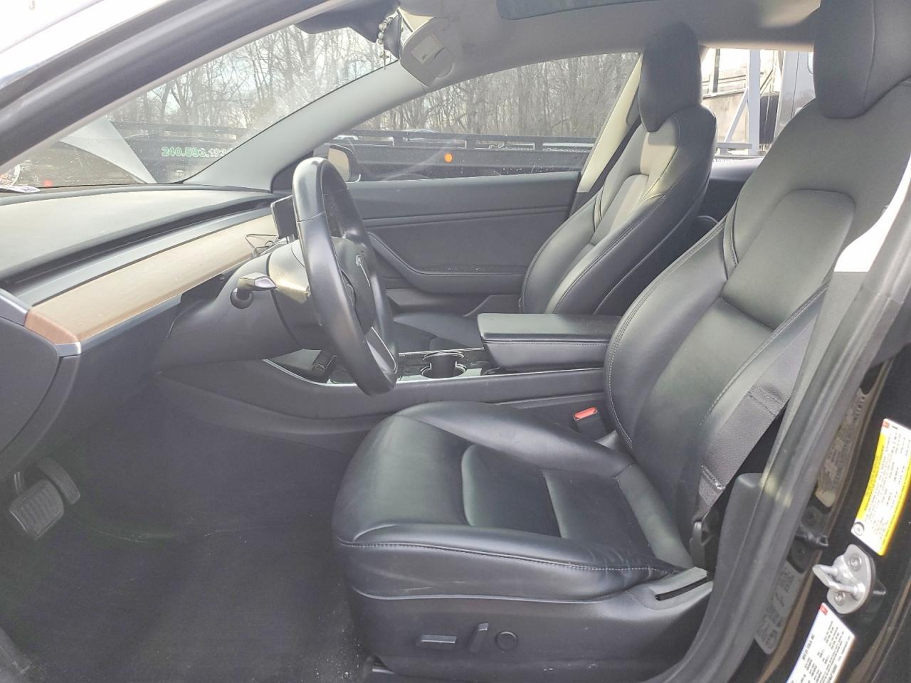 2018 Tesla Model 3 - Image 7
