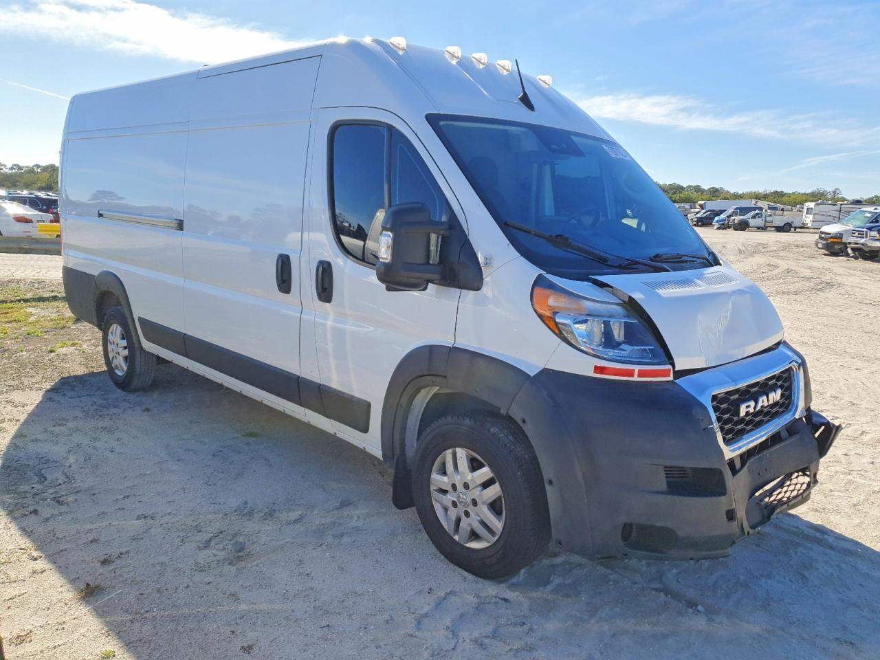 2022 Ram Promaster 3500 Delivery Van - Image 4
