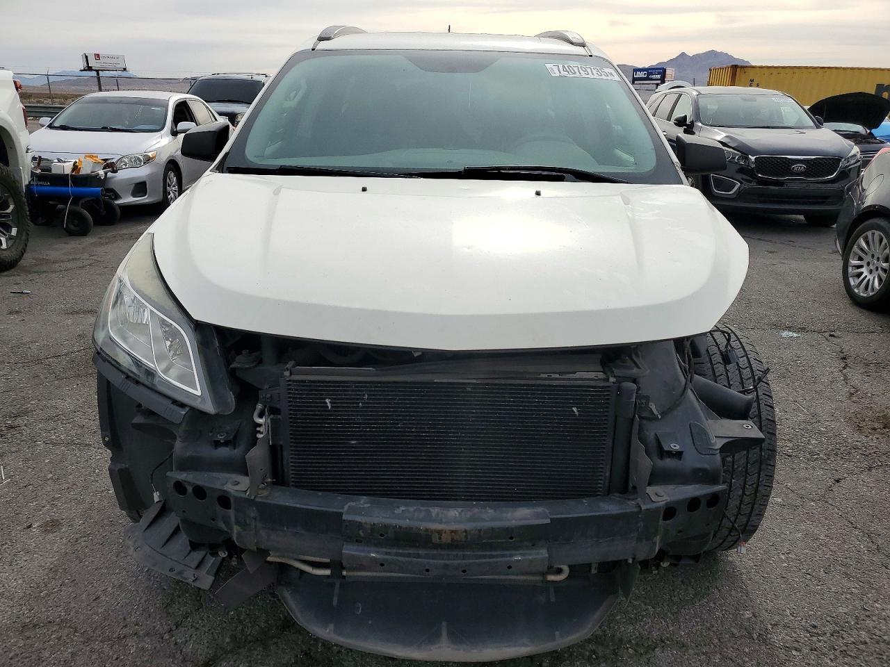 2014 Chevrolet Traverse Ls - Image 5