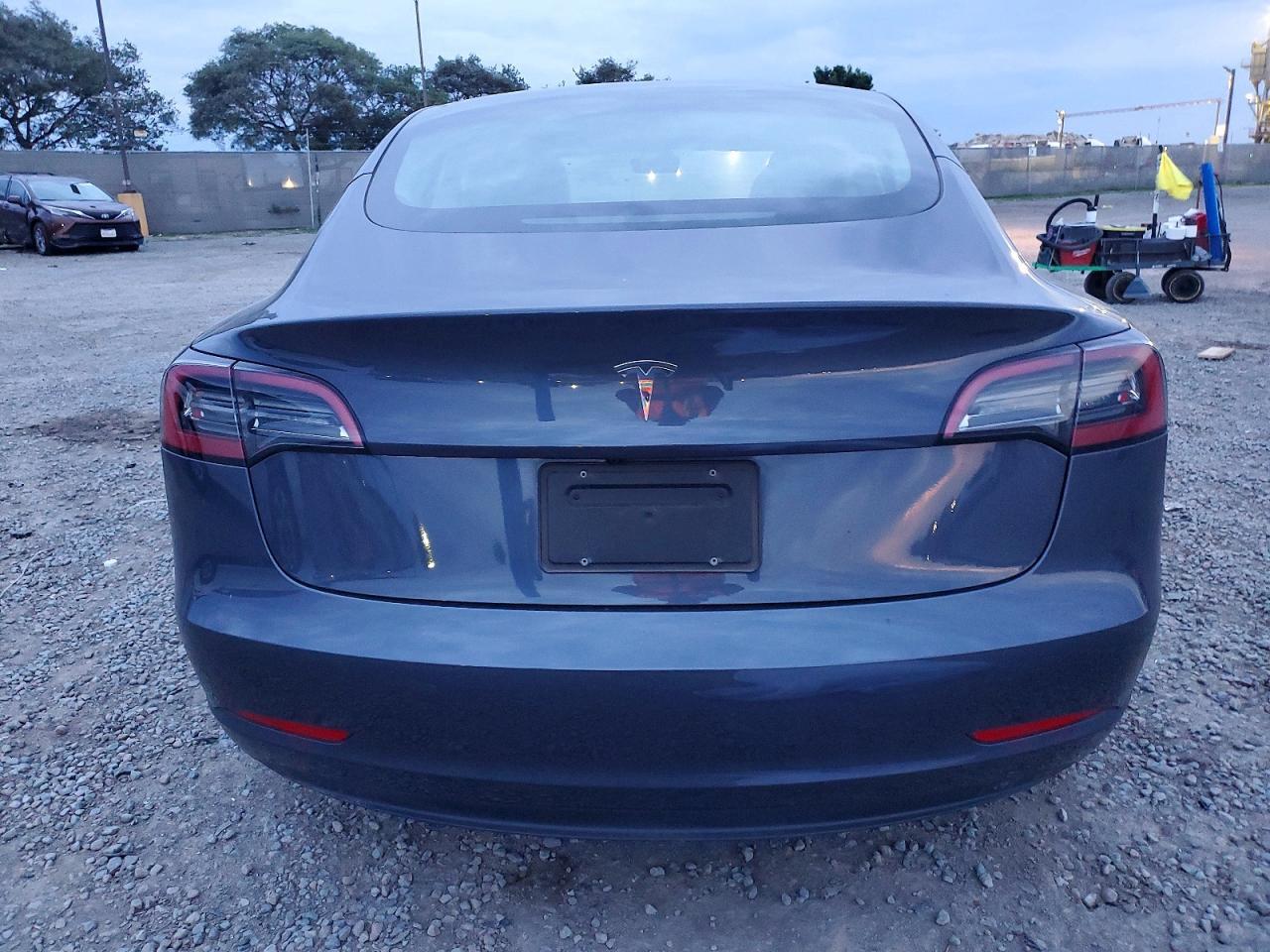 2023 Tesla Model 3 - Фото 6