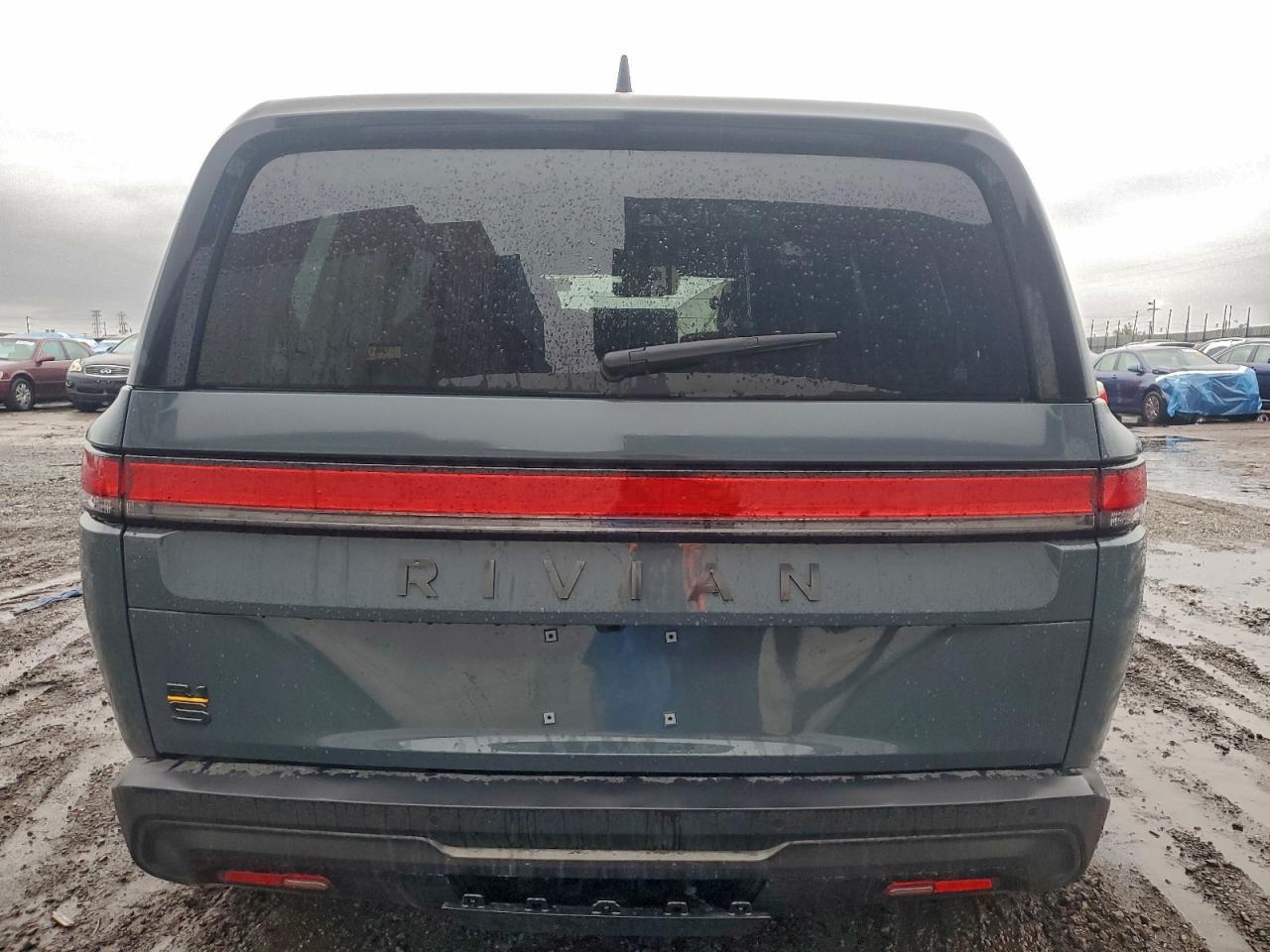2025 Rivian R1S Premium - Фото 6