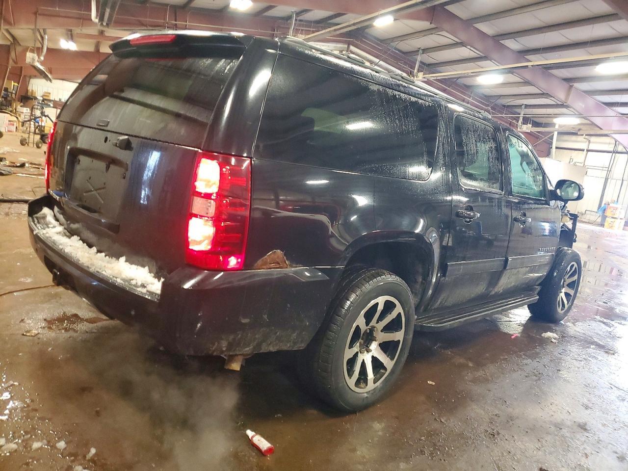 2012 Chevrolet Suburban K1500 Lt - Image 3