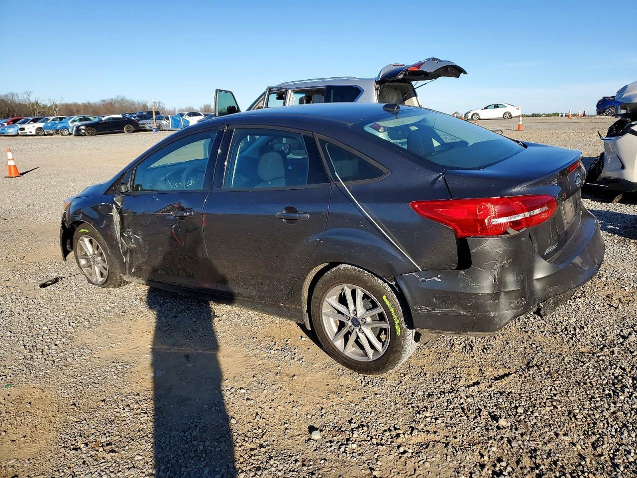 2018 Ford Focus Se - Фото 2