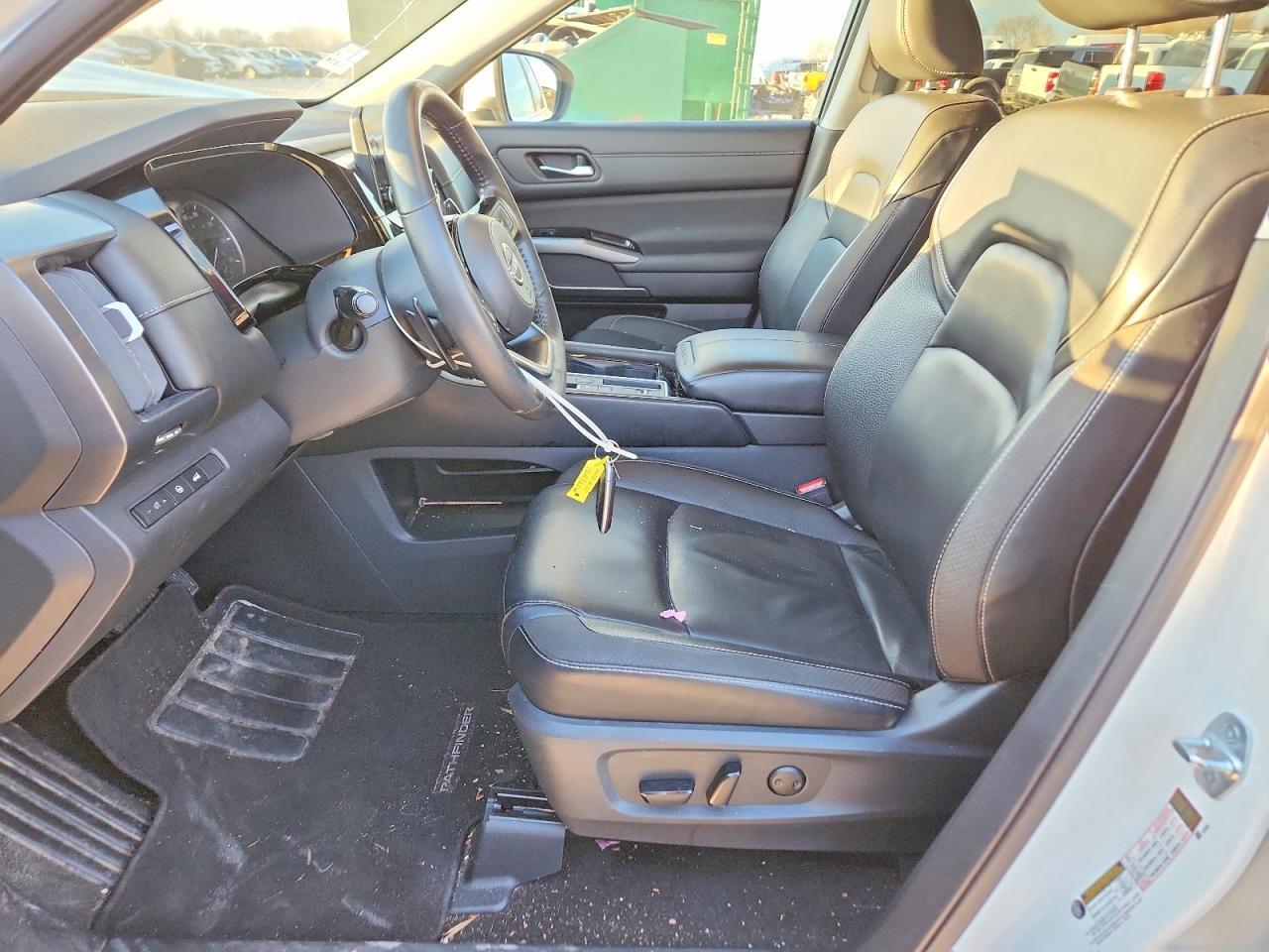 2023 Nissan Pathfinder Sl - Image 7