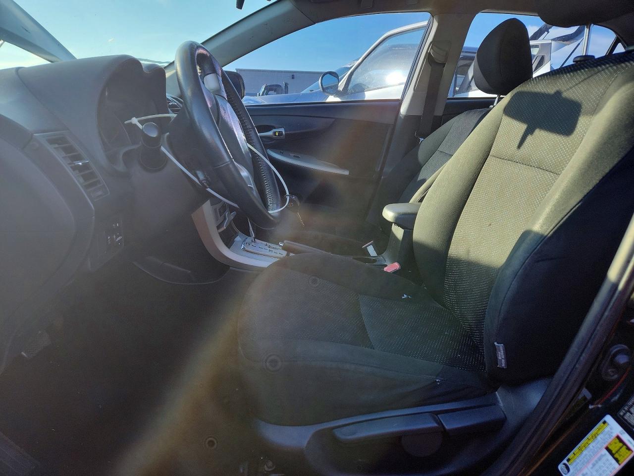 2010 Toyota Corolla Base - Фото 7