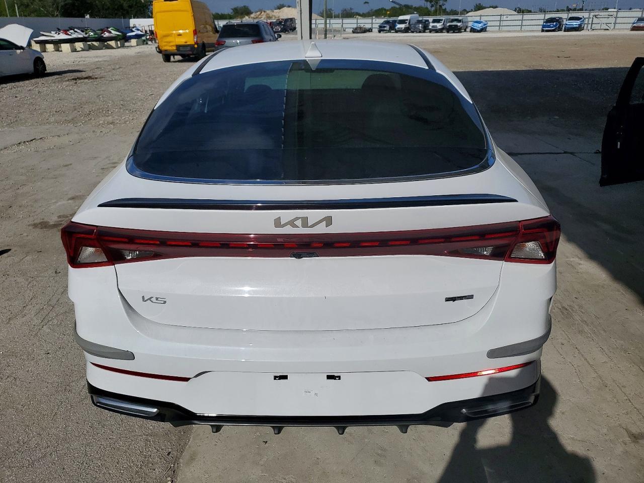 2024 Kia K5 Gt Line - Фото 6