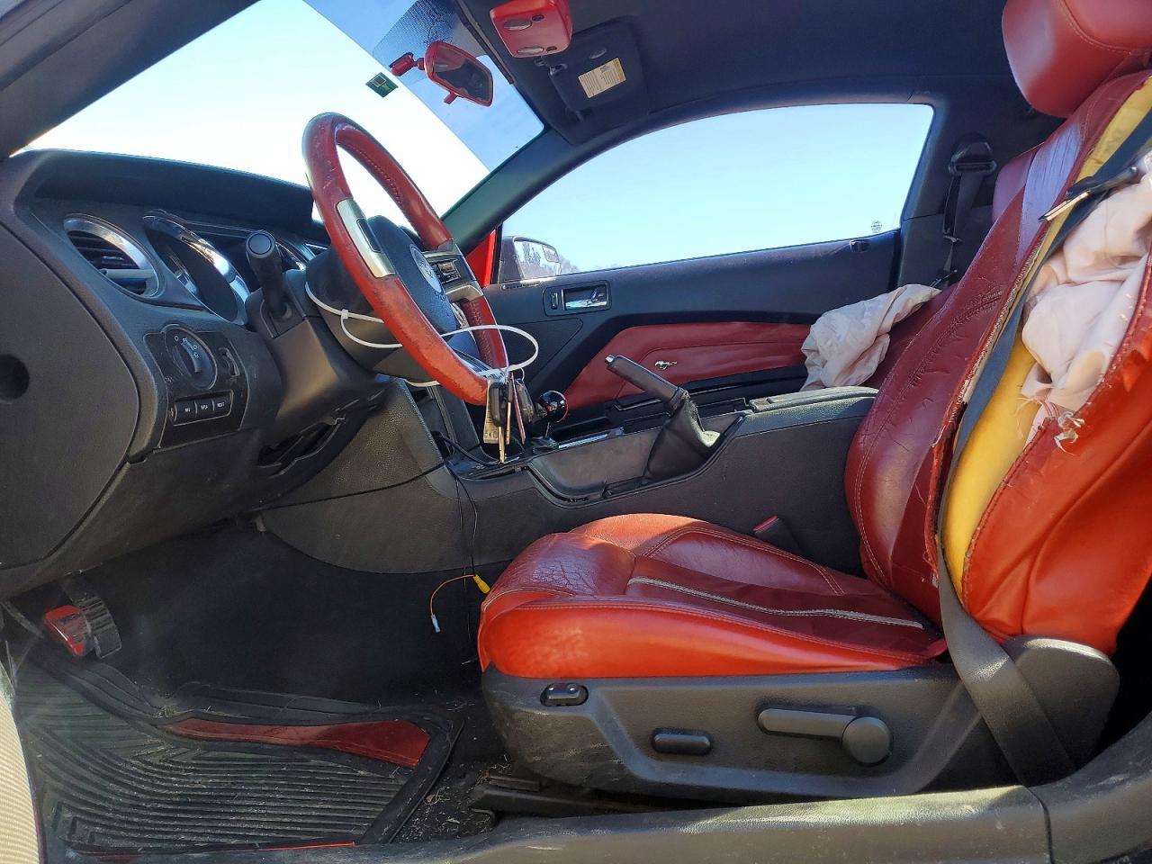 2012 Ford Mustang - Фото 7