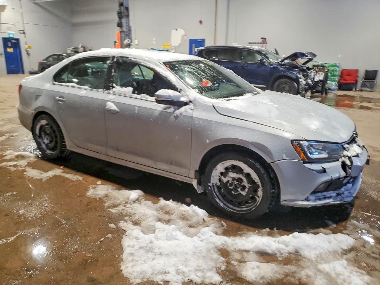 2017 Volkswagen Jetta 1.8 Tsi 4Dr - Image 4