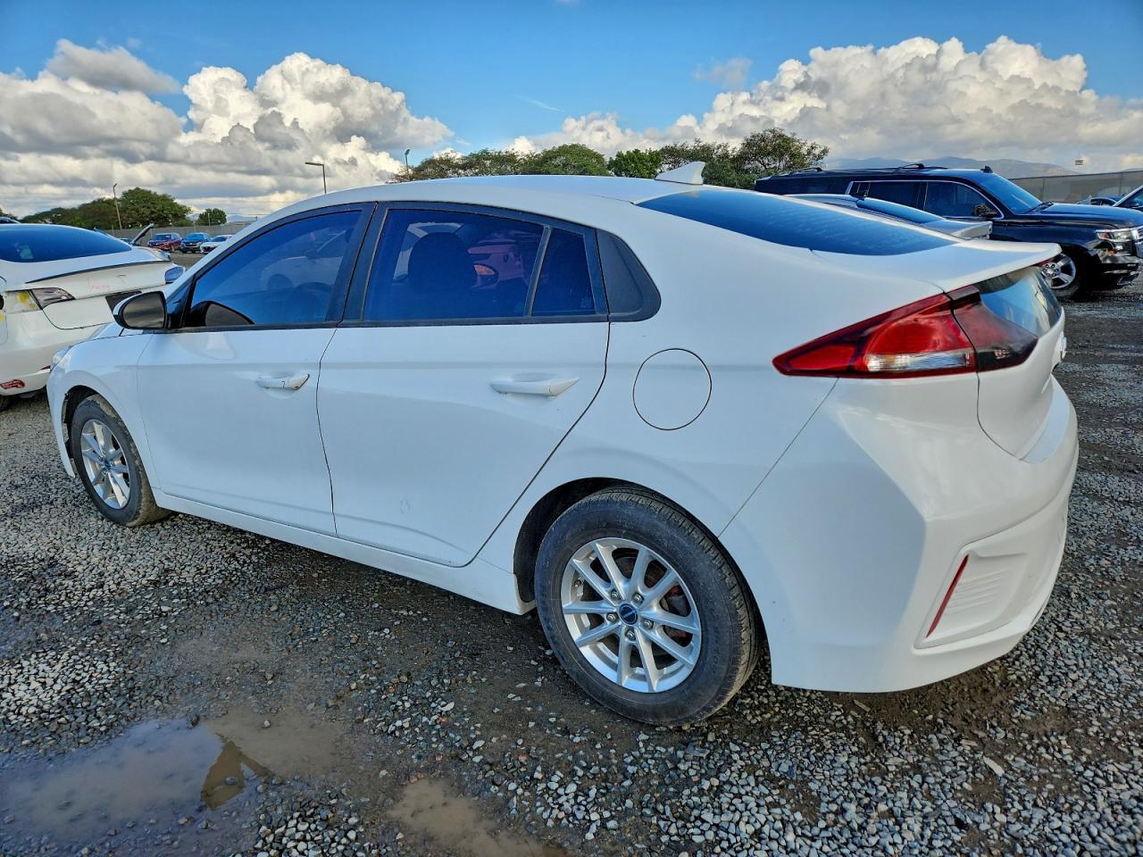 2020 Hyundai Ioniq Blue - Image 2