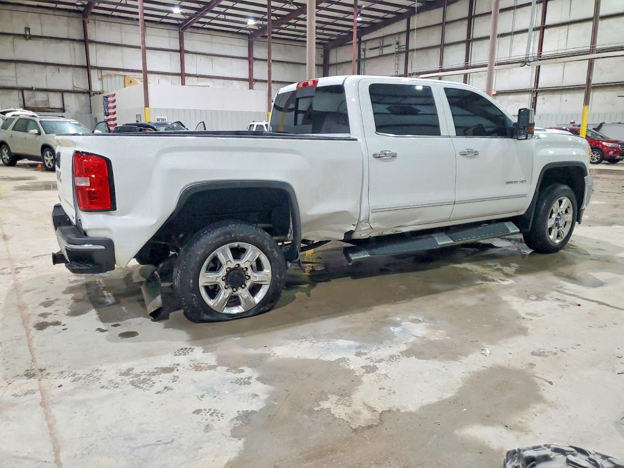 2018 GMC Sierra K2500 Slt - Image 3