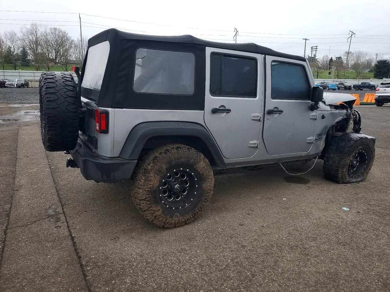 2013 Jeep Wrangler Unlimited Sport - Фото 3
