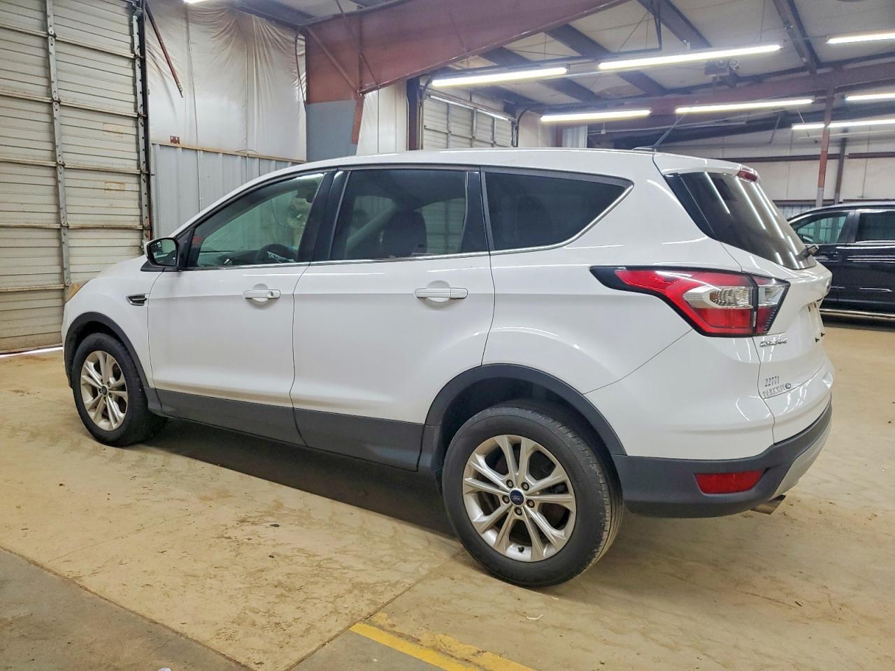 2017 Ford Escape Se - Фото 2