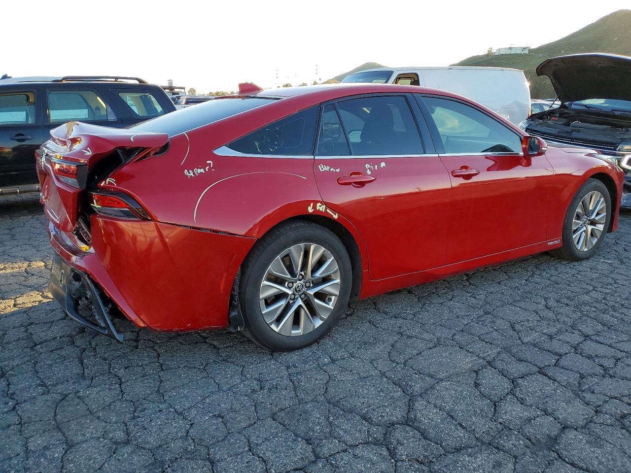 2022 Toyota Mirai Xle - Фото 3