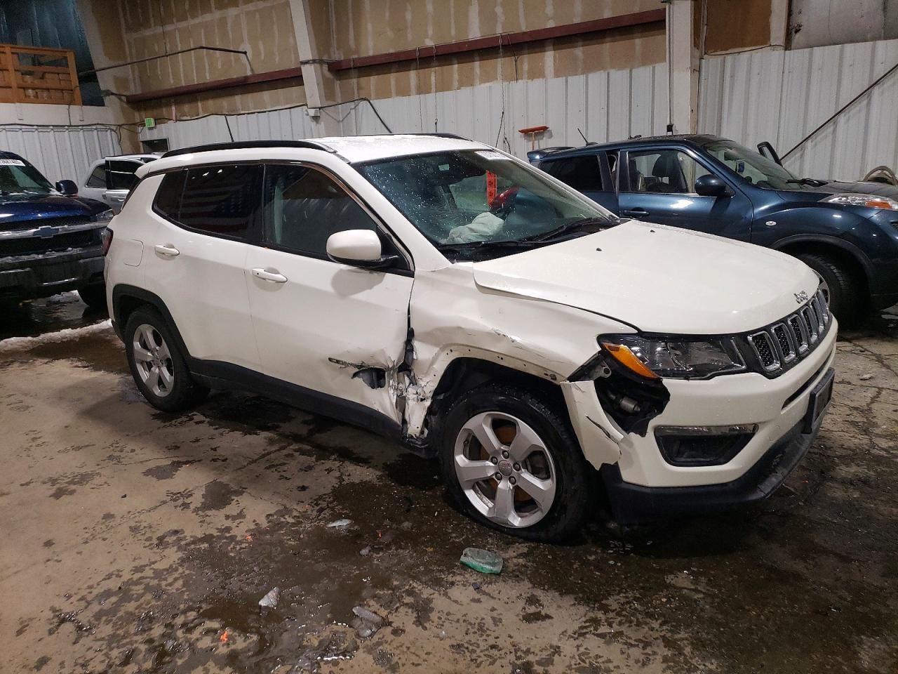 2018 Jeep Compass Latitude - Image 4