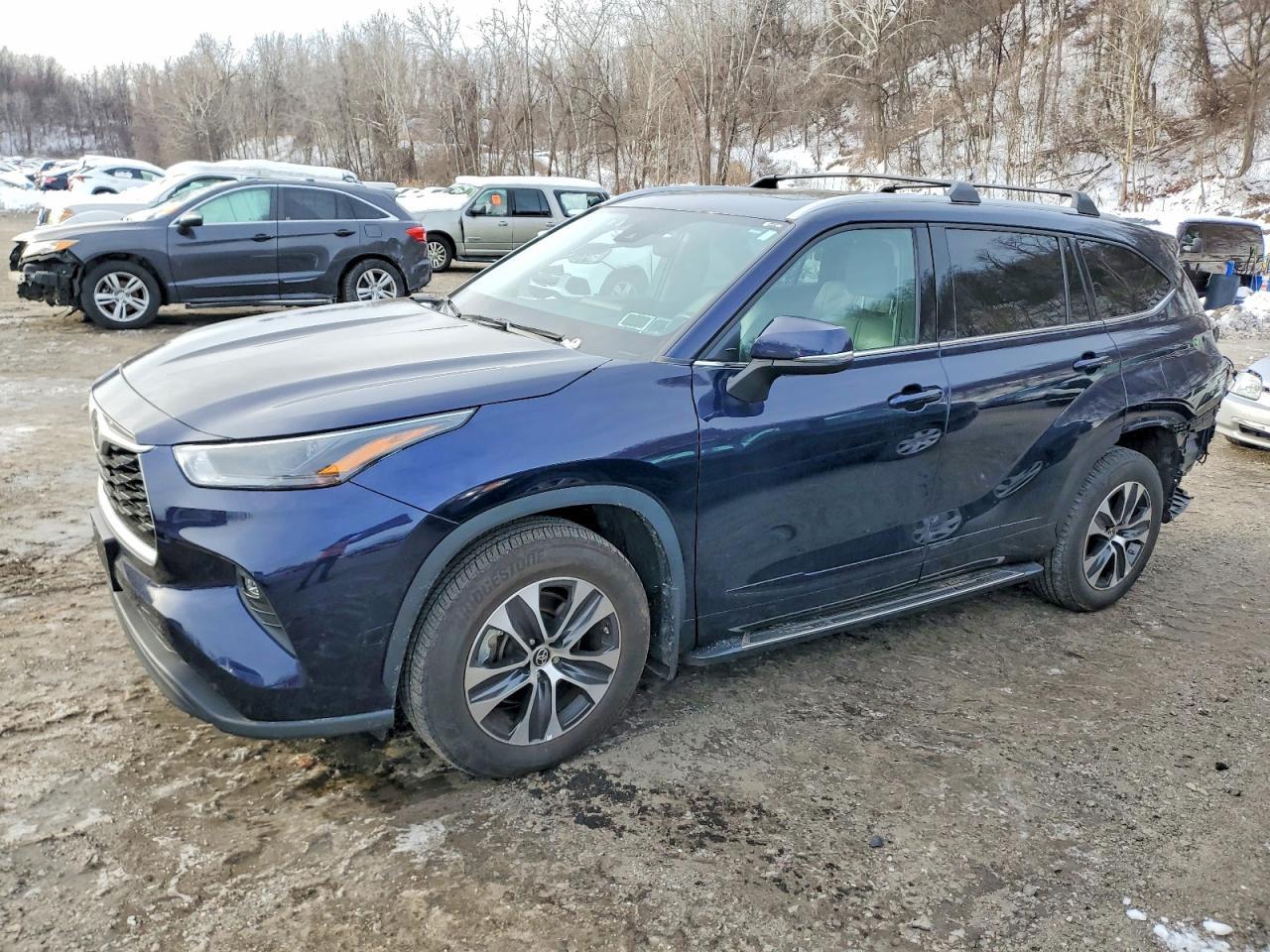 2022 Toyota Highlander Xle