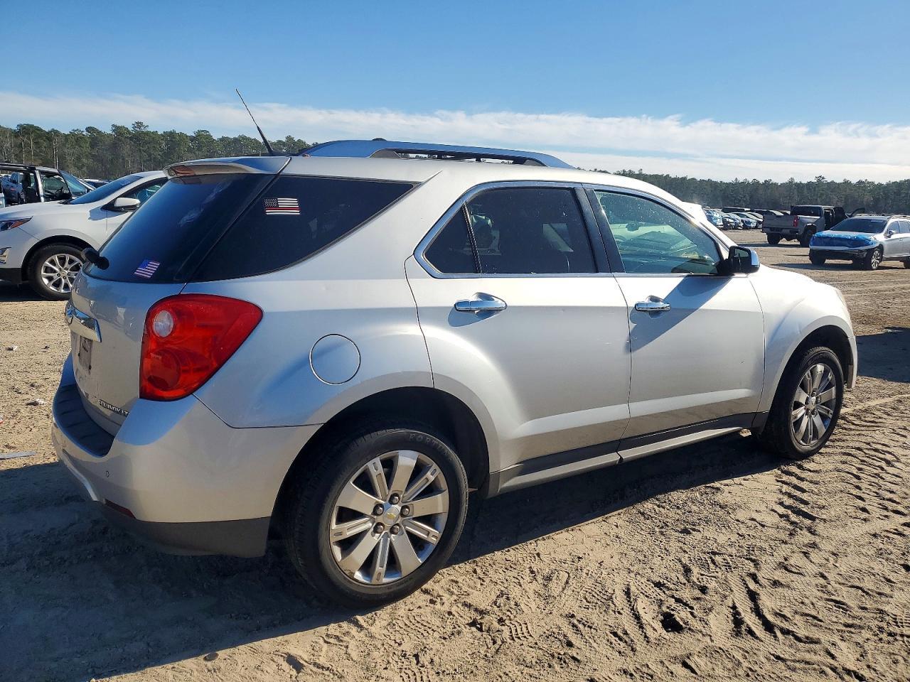 2010 Chevrolet Equinox Ltz - Image 3