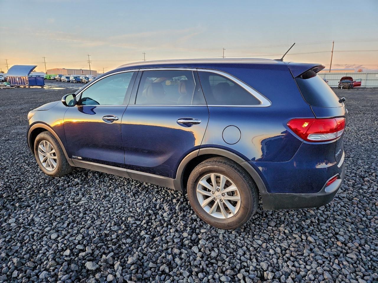 2017 Kia Sorento Lx - Фото 2