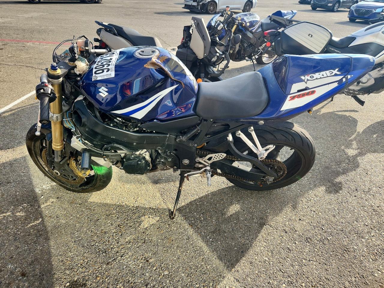 2005 Suzuki Gsx-R750 K - Фото 3