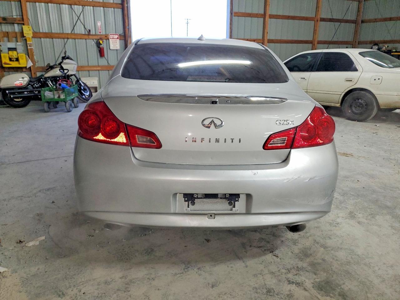 2011 Infiniti G25 - Фото 6