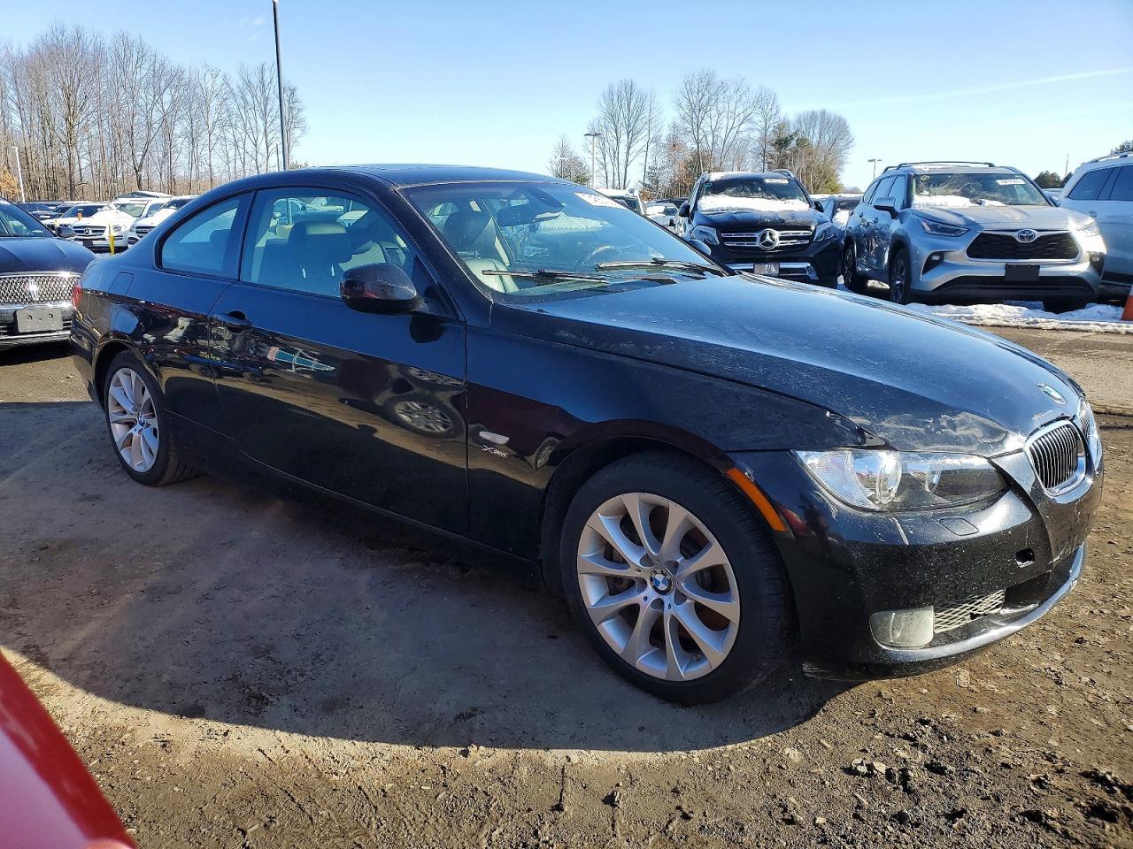 2010 BMW 335 Xi - Фото 4