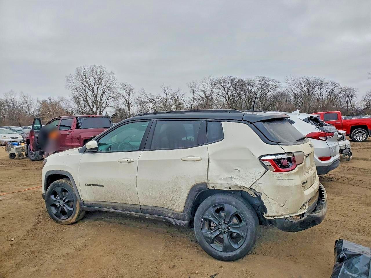 2021 Jeep Compass Latitude - Фото 2
