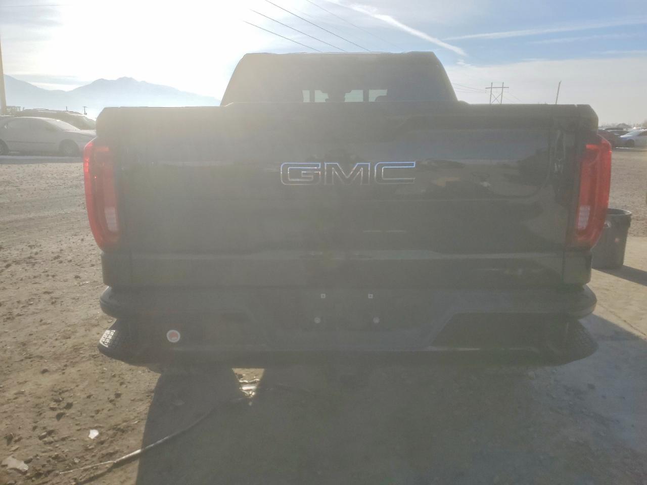2024 GMC Sierra K1500 At4X - Фото 6