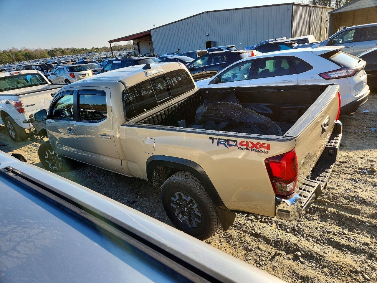2018 Toyota Tacoma Double Cab - Image 2