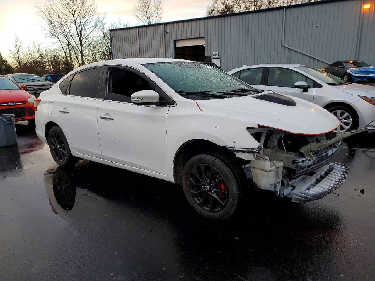 2017 Nissan Sentra S - Фото 4