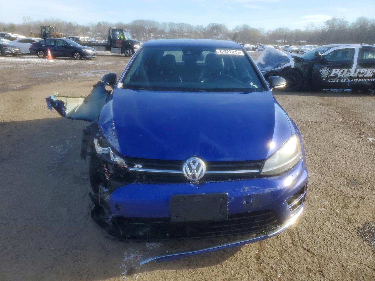 2016 Volkswagen Golf R - Image 5