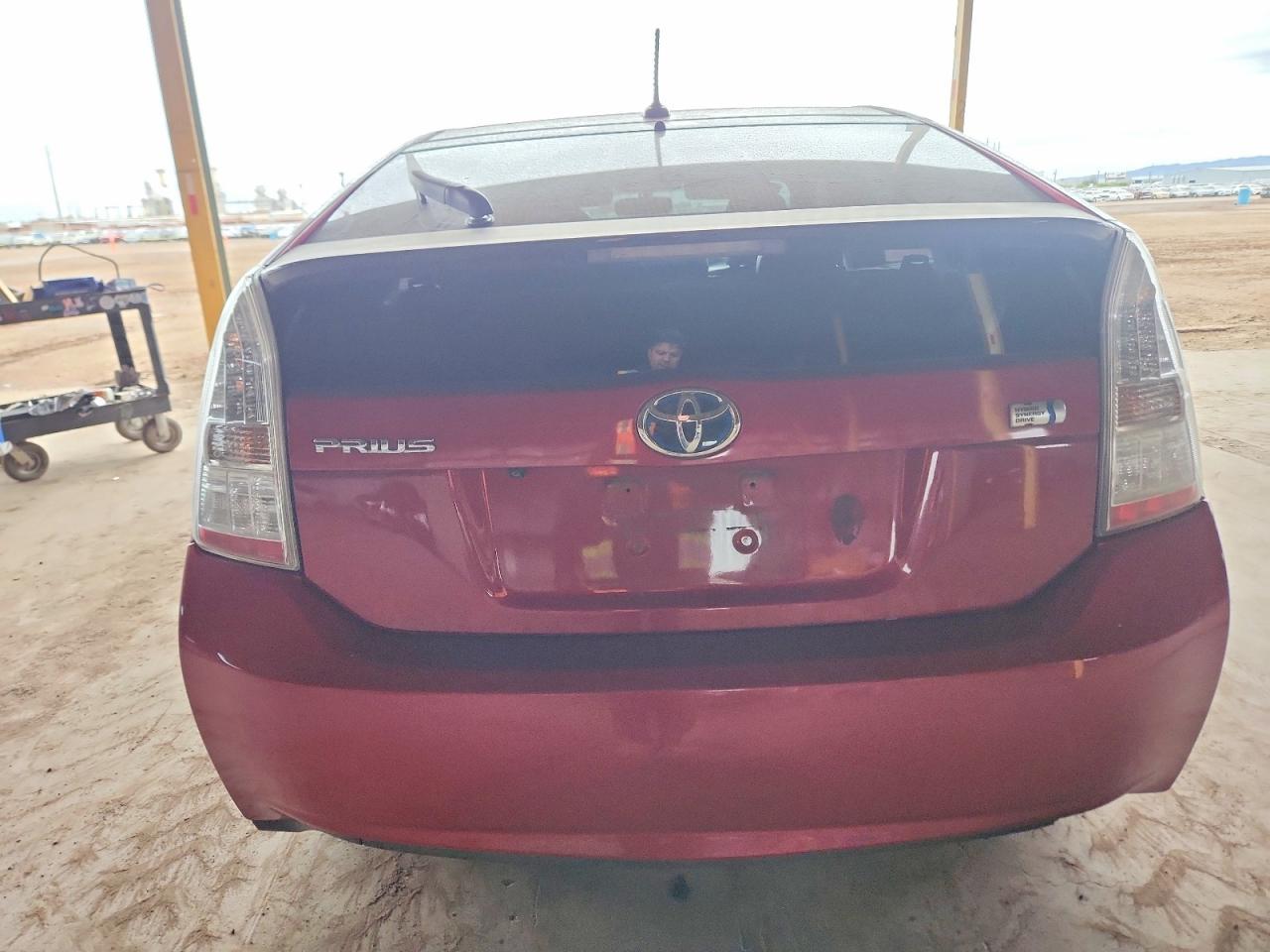 2011 Toyota Prius - Фото 6