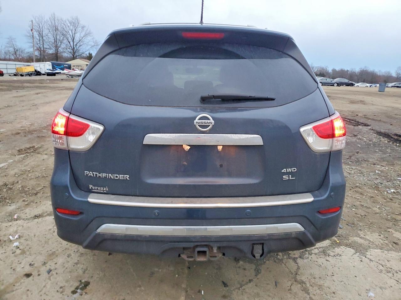 2016 Nissan Pathfinder S - Фото 6