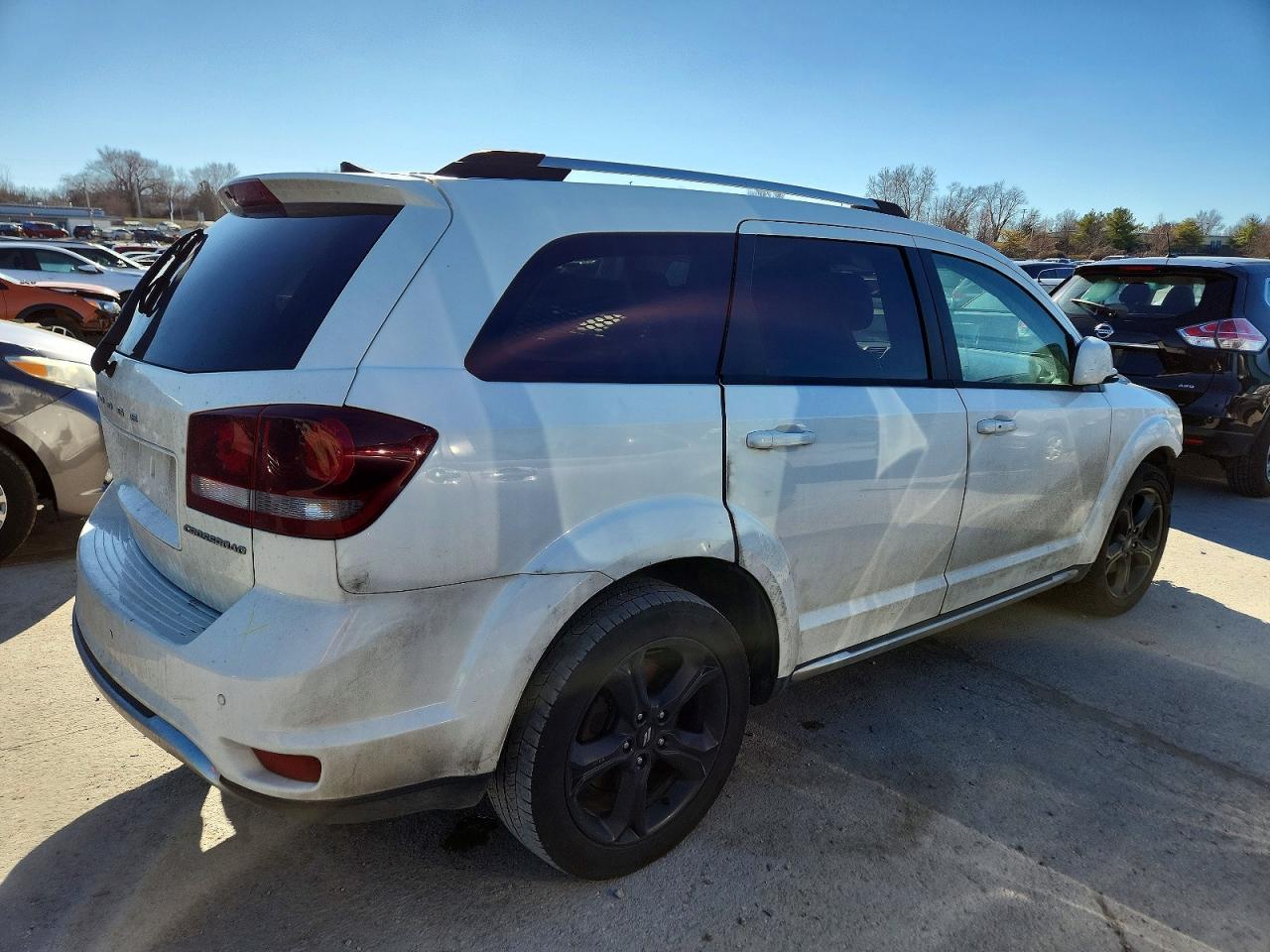 2020 Dodge Journey Crossroad - Фото 3