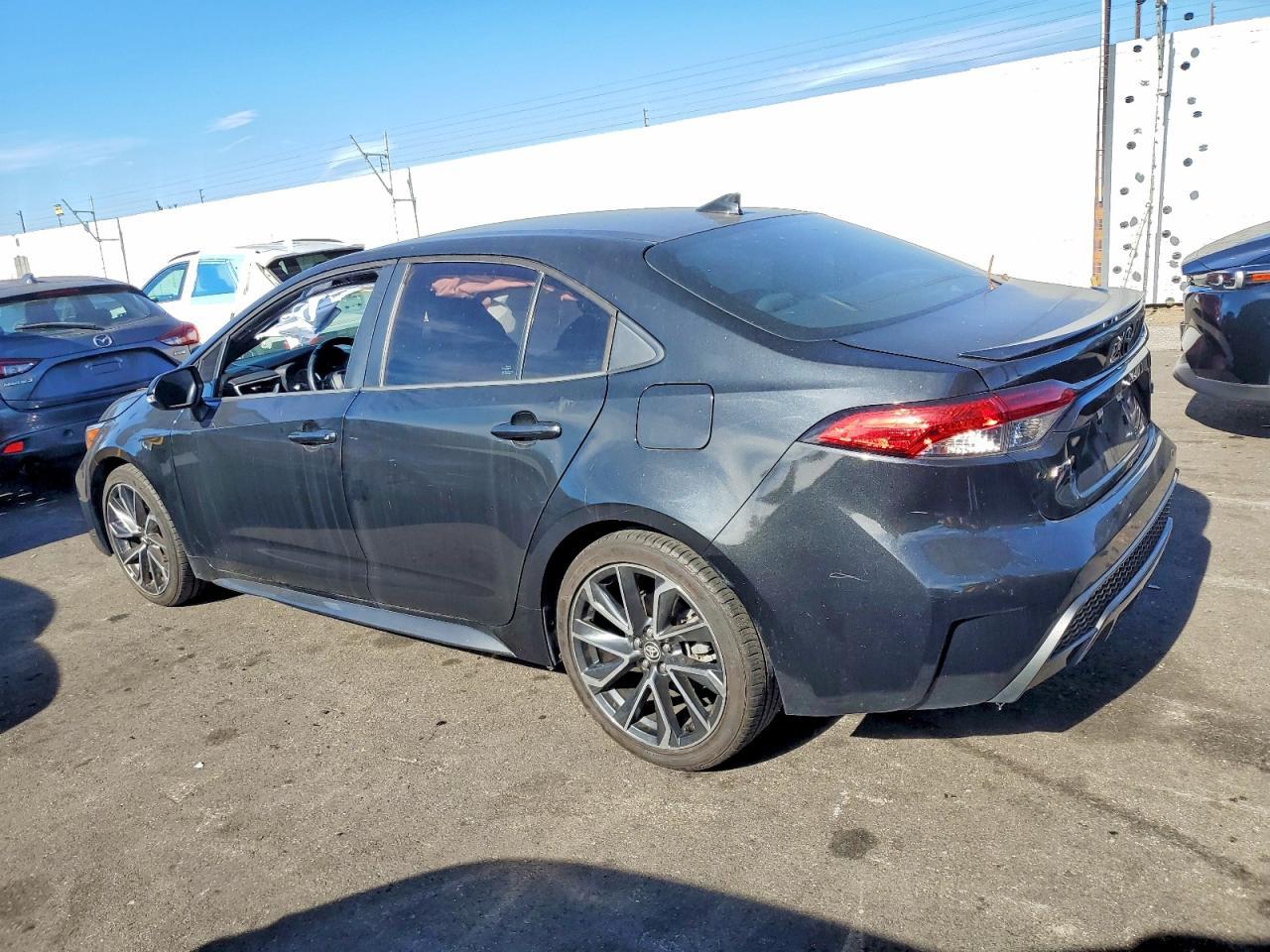 2020 Toyota Corolla Se - Image 2