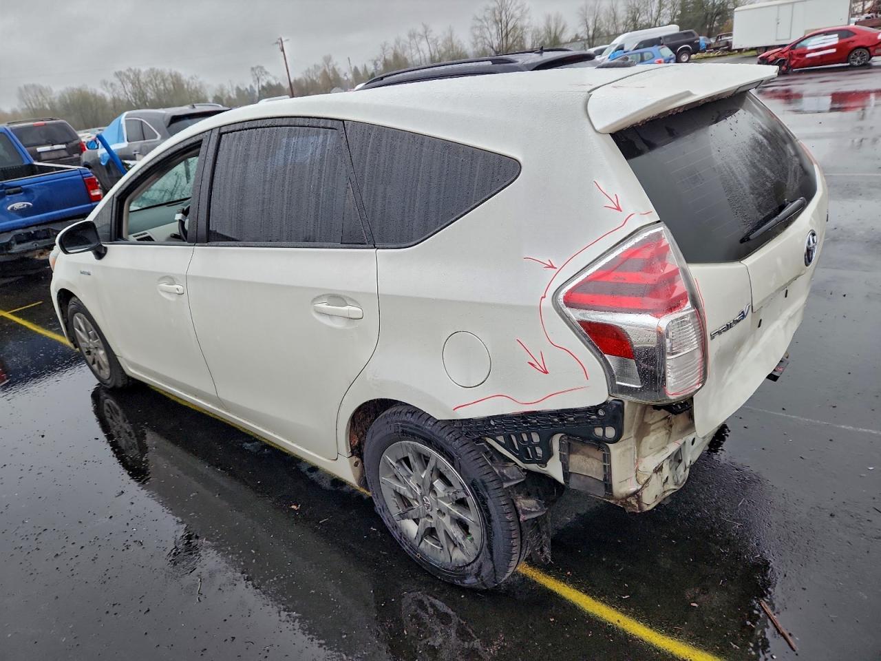 2015 Toyota Prius V - Image 2