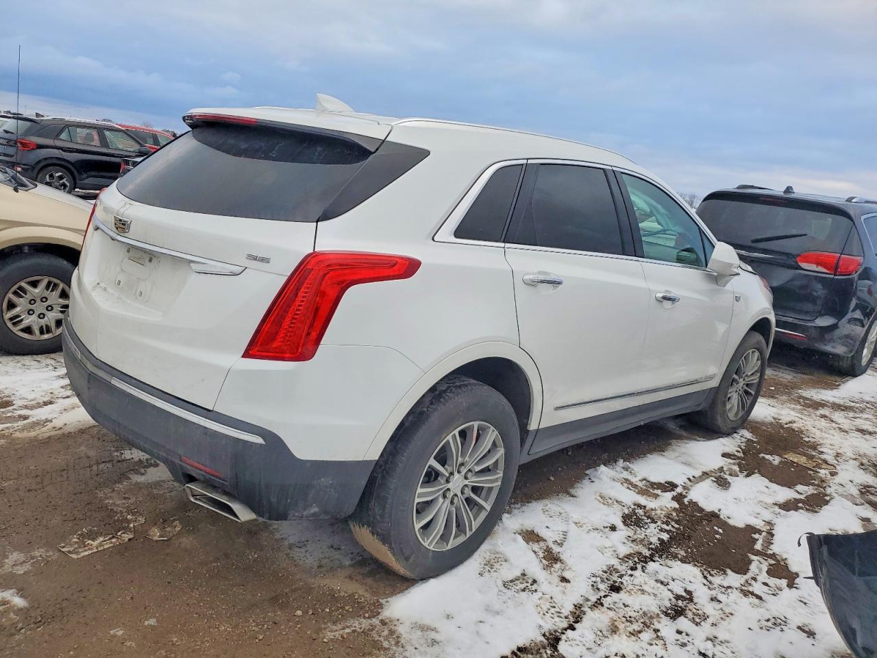 2019 Cadillac Xt5 Luxury - Фото 3