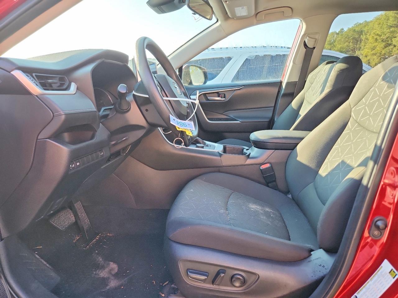 2024 Toyota Rav4 Xle - Image 7