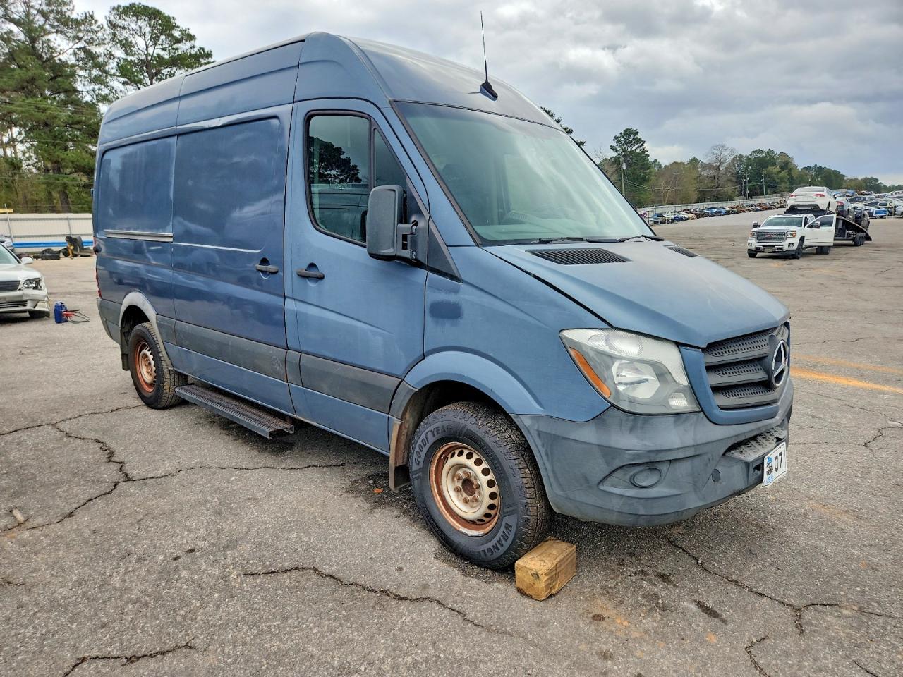 2018 Mercedes-Benz Sprinter 2500 - Image 4