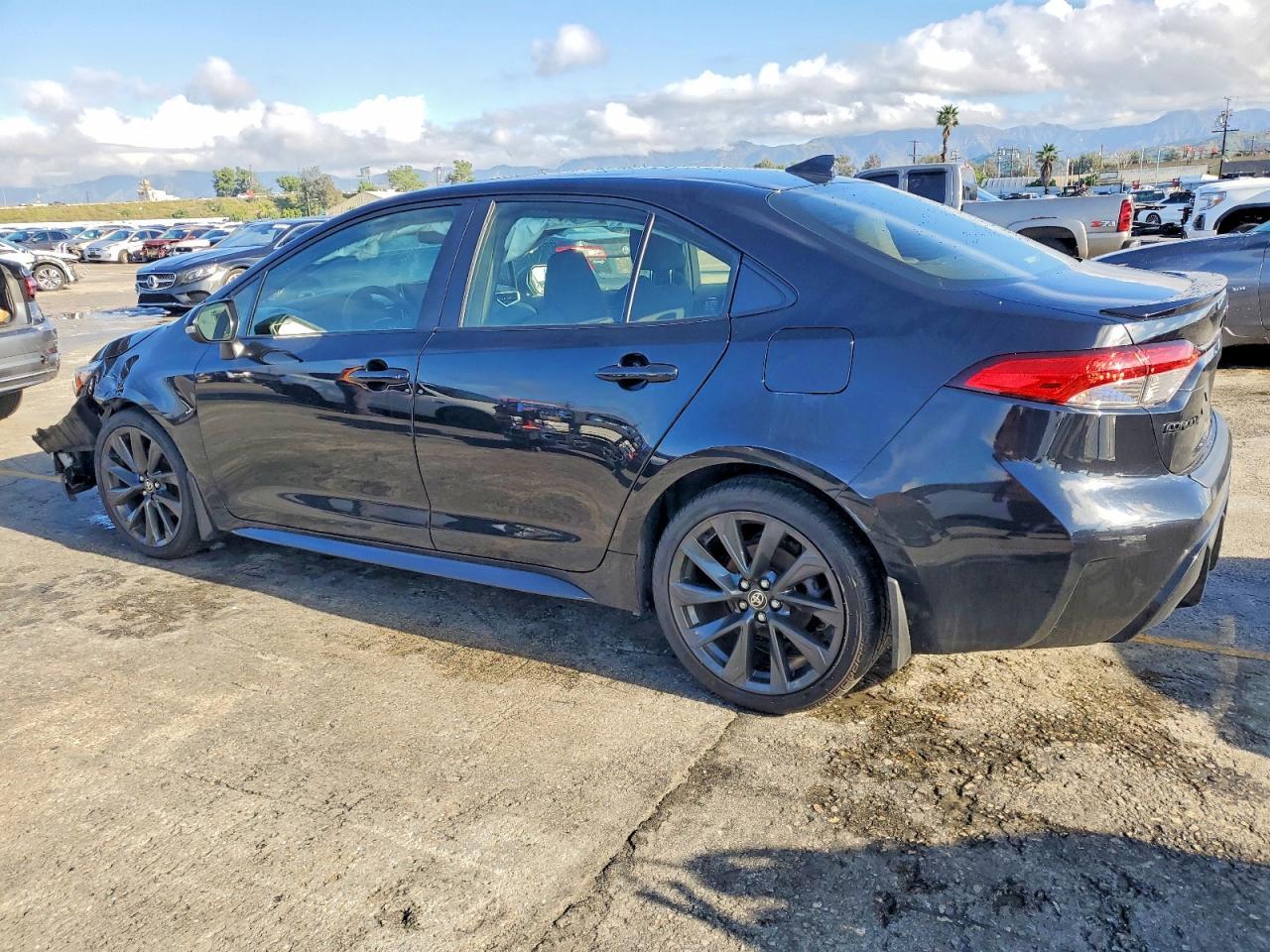 2023 Toyota Corolla Se - Image 2