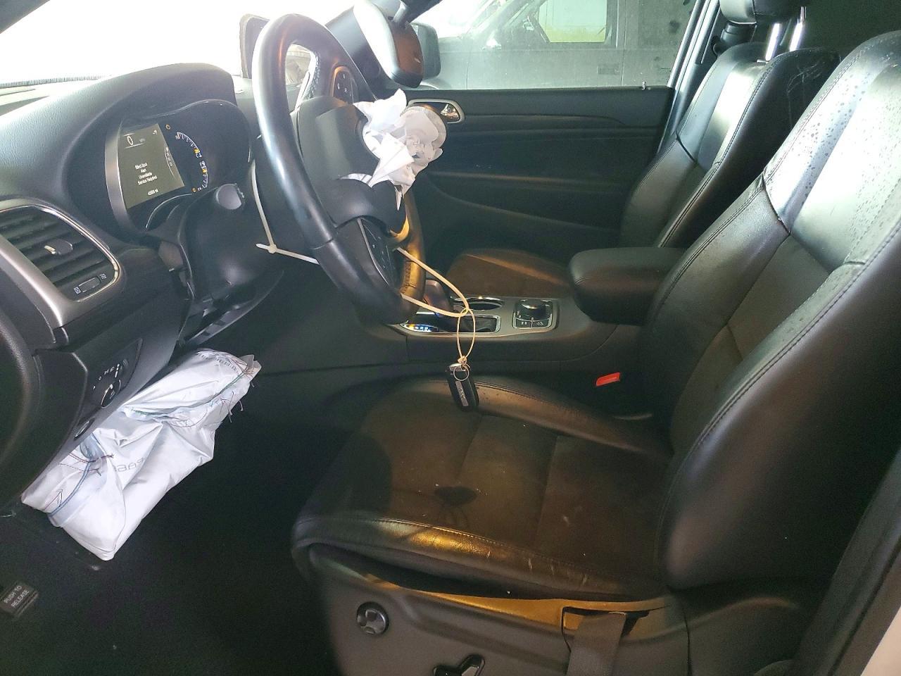 2022 Jeep Grand Cherokee Laredo E - Фото 7