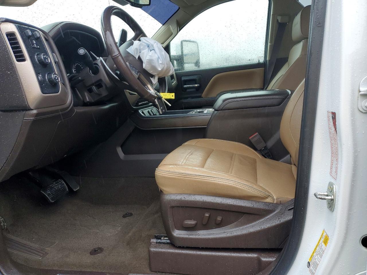 2017 GMC Sierra K2500 Denali - Image 7