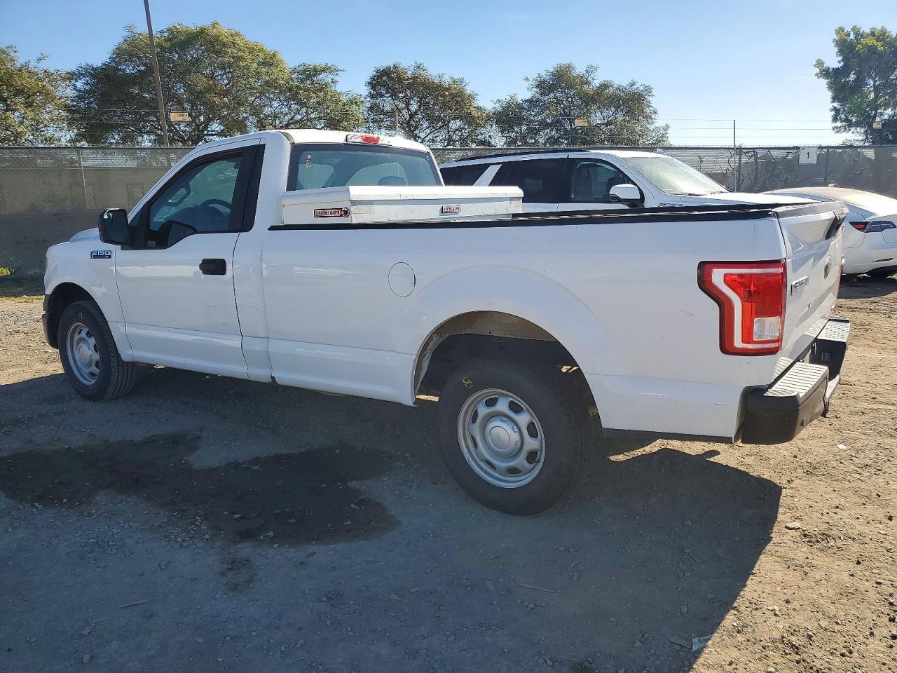 2016 Ford F150 - Image 2